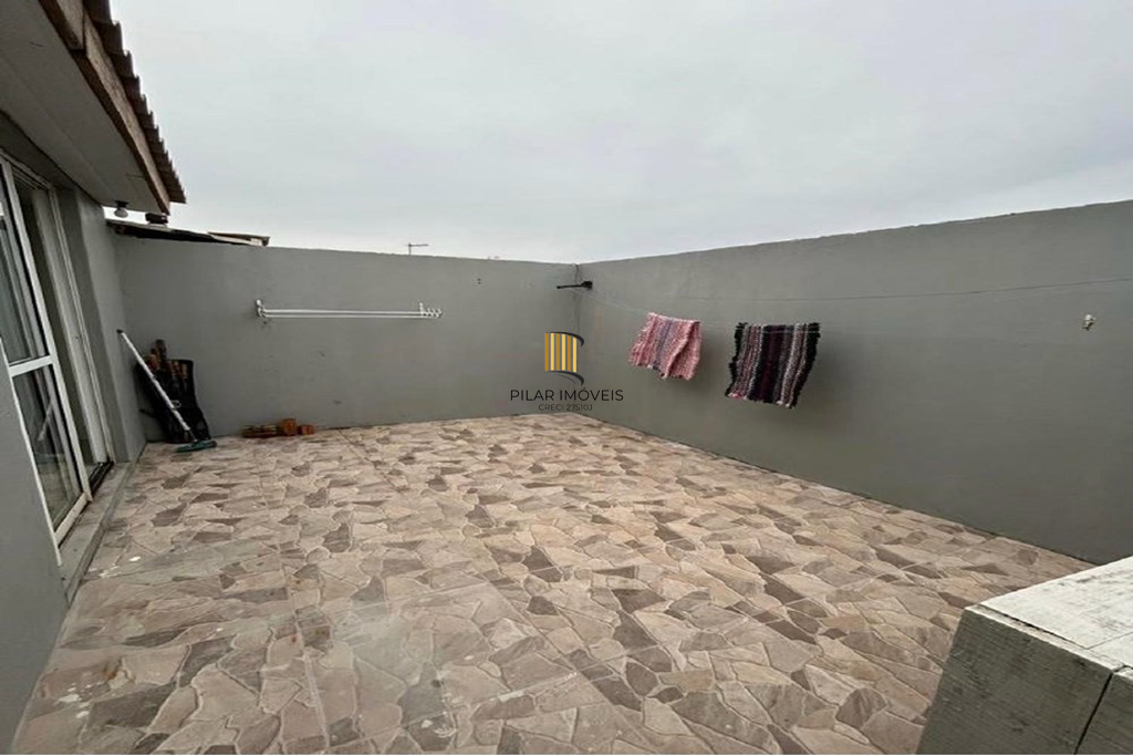 Casa de Condomínio 2 dormitórios no bairro Jardim Algarve