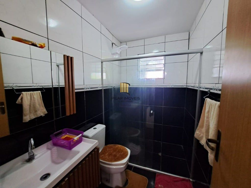 Casa 3 dormitórios no bairro Mathias Velho