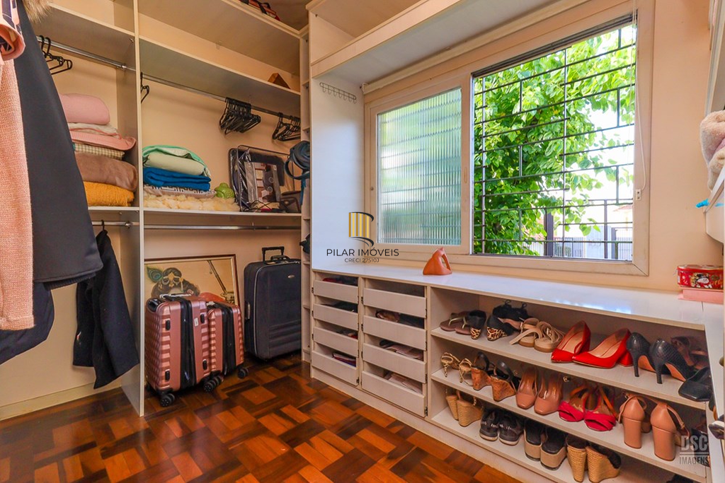 Casa 3 dormitórios no bairro Passo da Areia