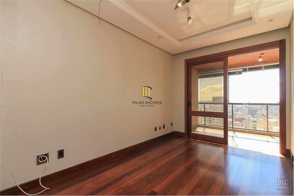 Apartamento 4 dormitórios no bairro Mont Serrat