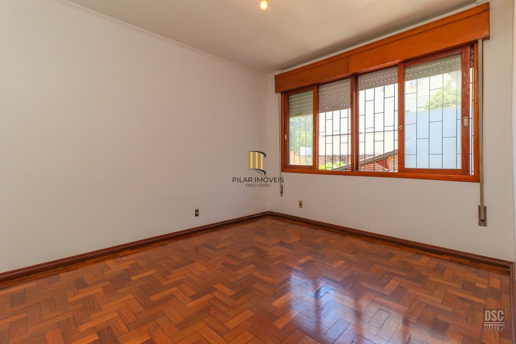 Casa 7 dormitórios no bairro Vila Ipiranga