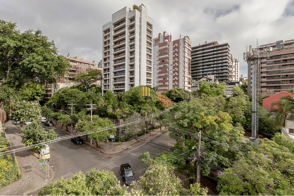 Cobertura 3 dormitórios no bairro Mont Serrat