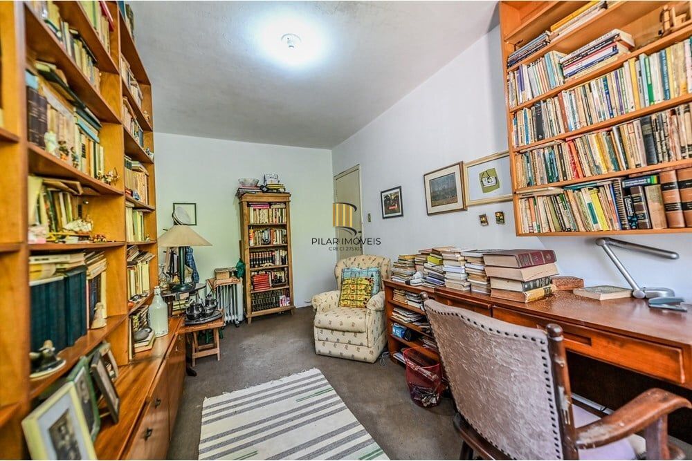 Casa de Condomínio 4 dormitórios no bairro Santa Tereza