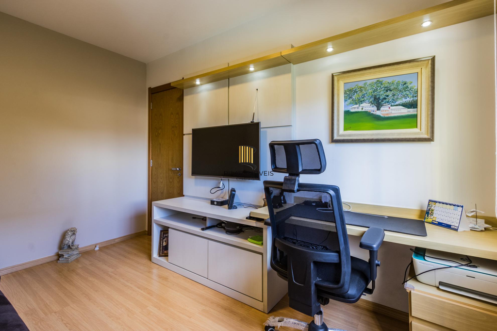 Apartamento 3 dormitórios no bairro Menino Deus
