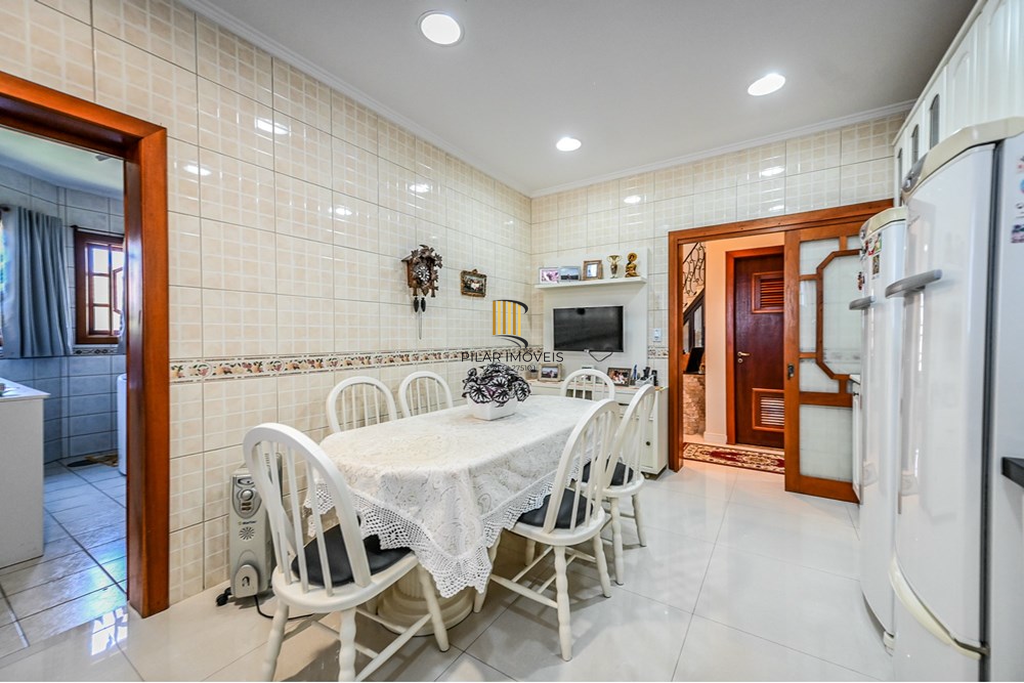 Casa de Condomínio 3 dormitórios no bairro Nonoai