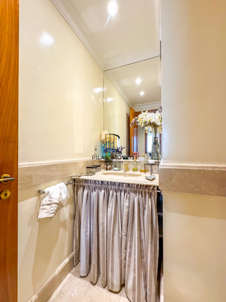 Apartamento 4 dormitórios no bairro Bela Vista