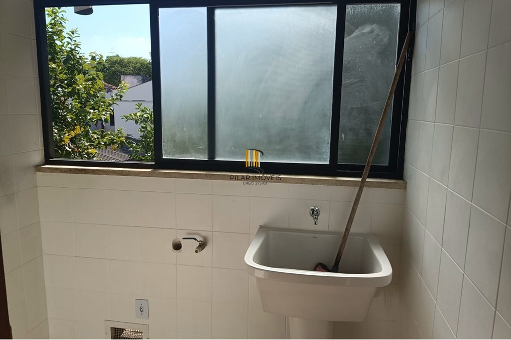 Apartamento 2 dormitórios no bairro Passo da Areia