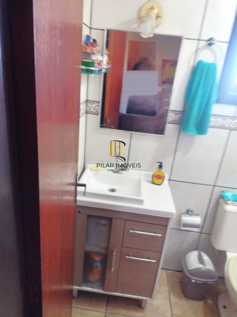 Casa 3 dormitórios no bairro Hípica