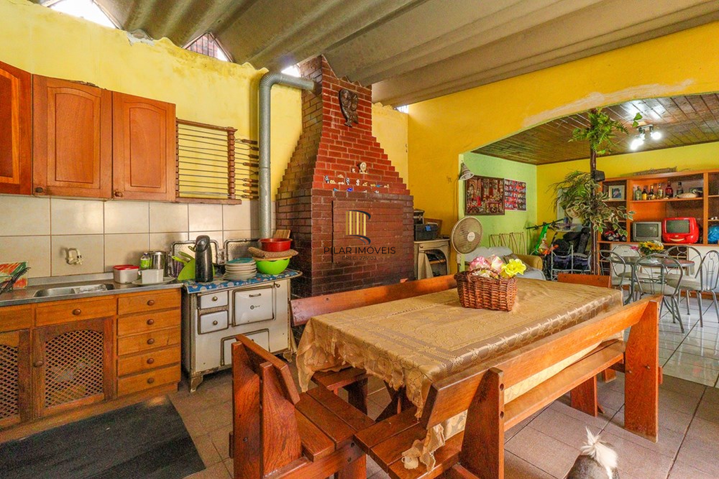 Casa 3 dormitórios no bairro Rubem Berta