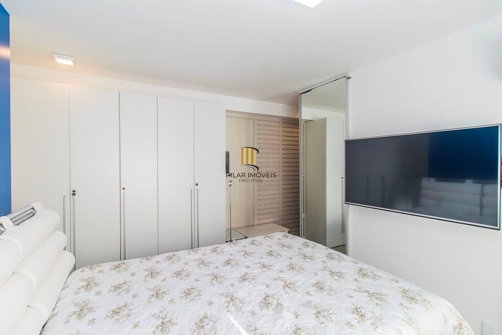 Apartamento 3 dormitórios no bairro Menino Deus