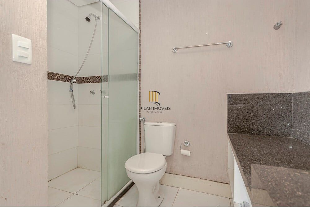 Casa 4 dormitórios no bairro Lomba do Pinheiro