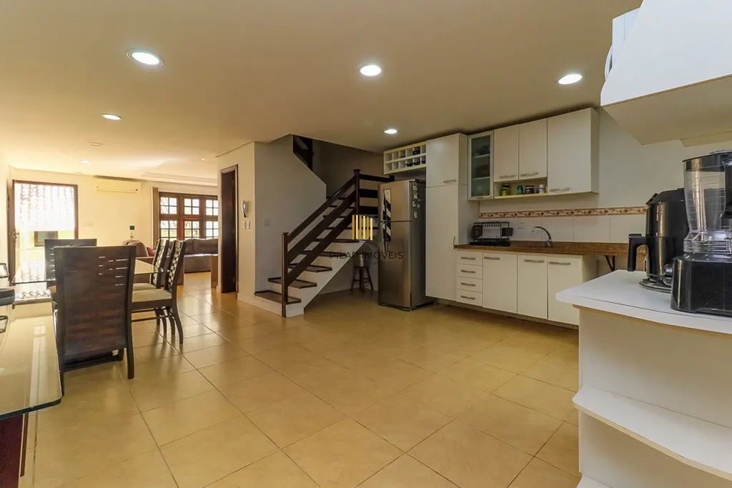 Casa 3 dormitórios no bairro Sarandi