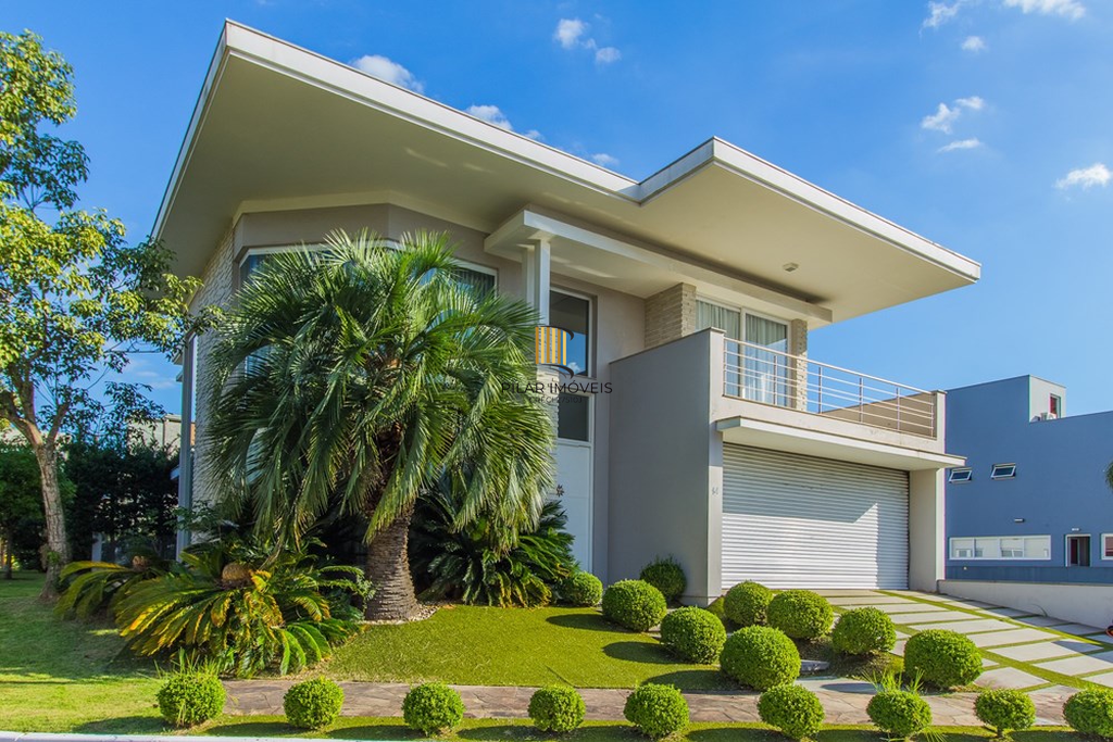 Casa 4 dormitórios no bairro Igara