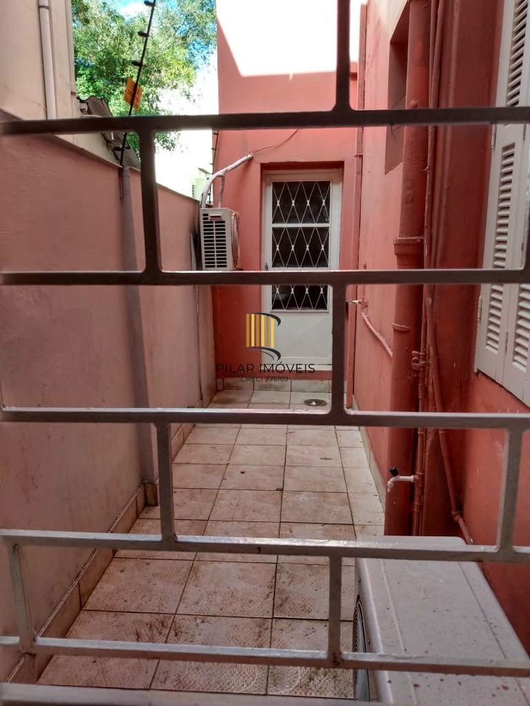 Casa 4 dormitórios no bairro Farroupilha