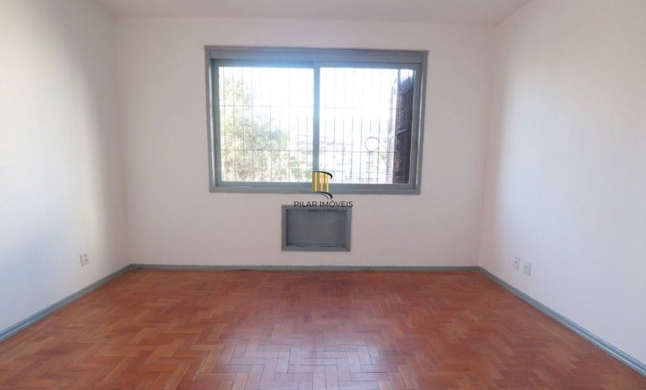 Apto 02 dorm e 01 vaga, sala, coz, dep emp, frente, 77 m2, Bairro Passo da Areia