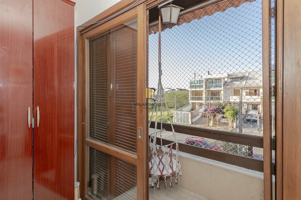 Casa 3 dormitórios no bairro Guarujá