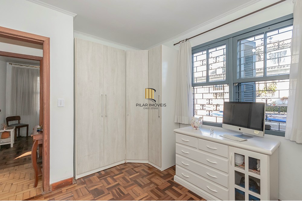 Casa 3 dormitórios no bairro Jardim do Salso