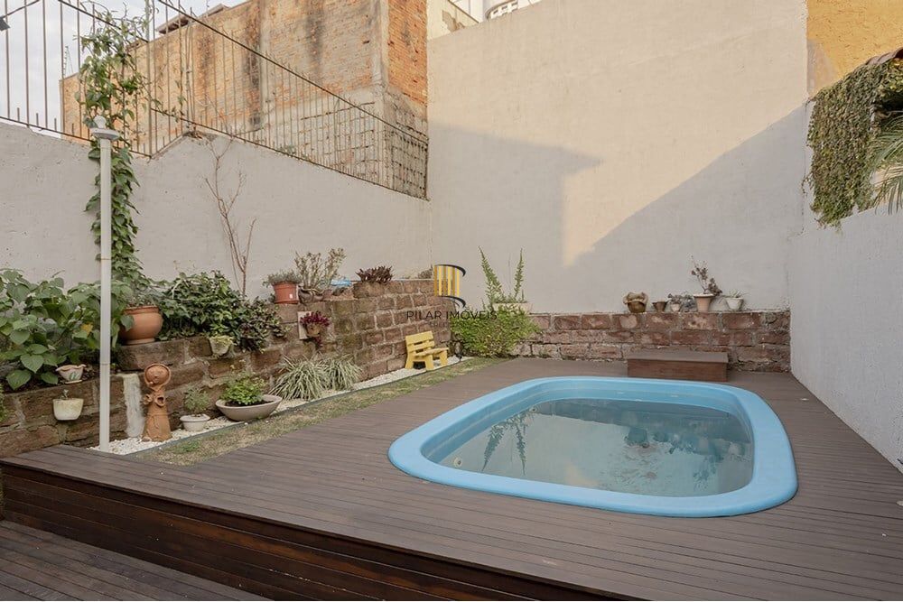 Casa 3 dormitórios no bairro Espírito Santo