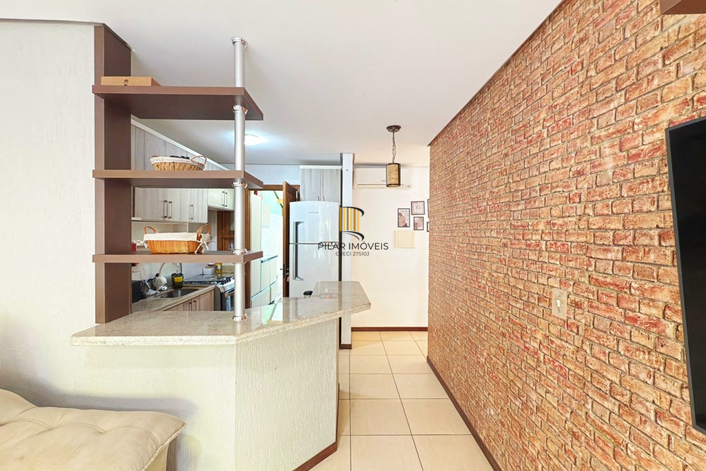 Casa 2 dormitórios no bairro Hípica