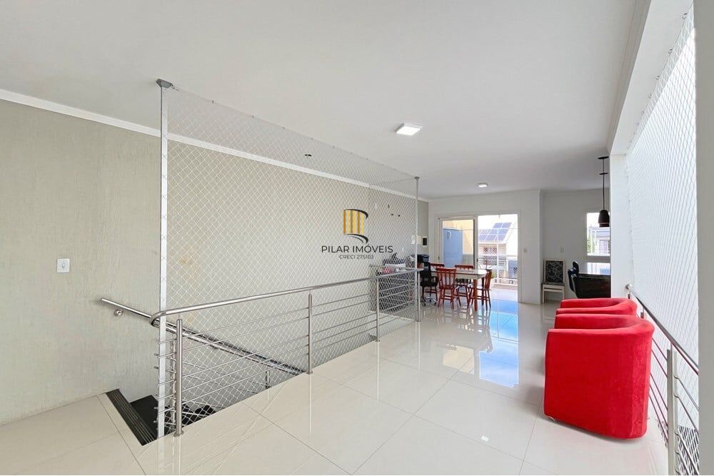 Casa 3 dormitórios no bairro Hípica