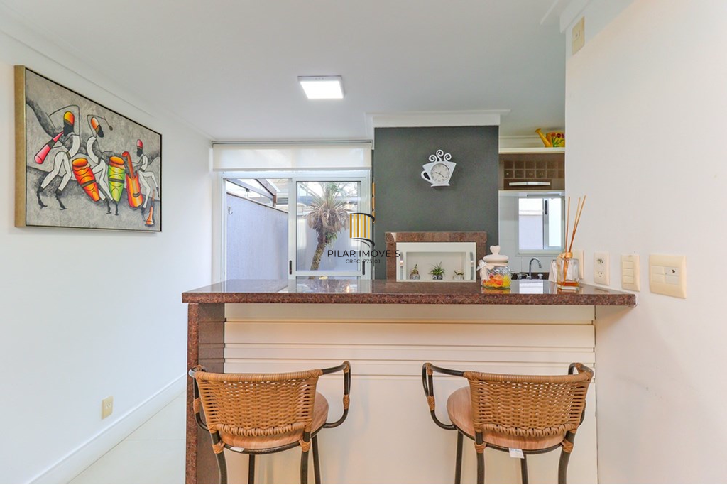 Casa de Condomínio 4 dormitórios no bairro Jardim Itu