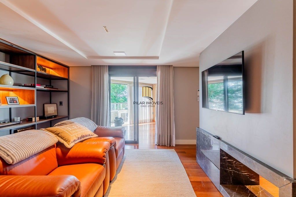 Apartamento 4 dormitórios no bairro Moinhos de Vento