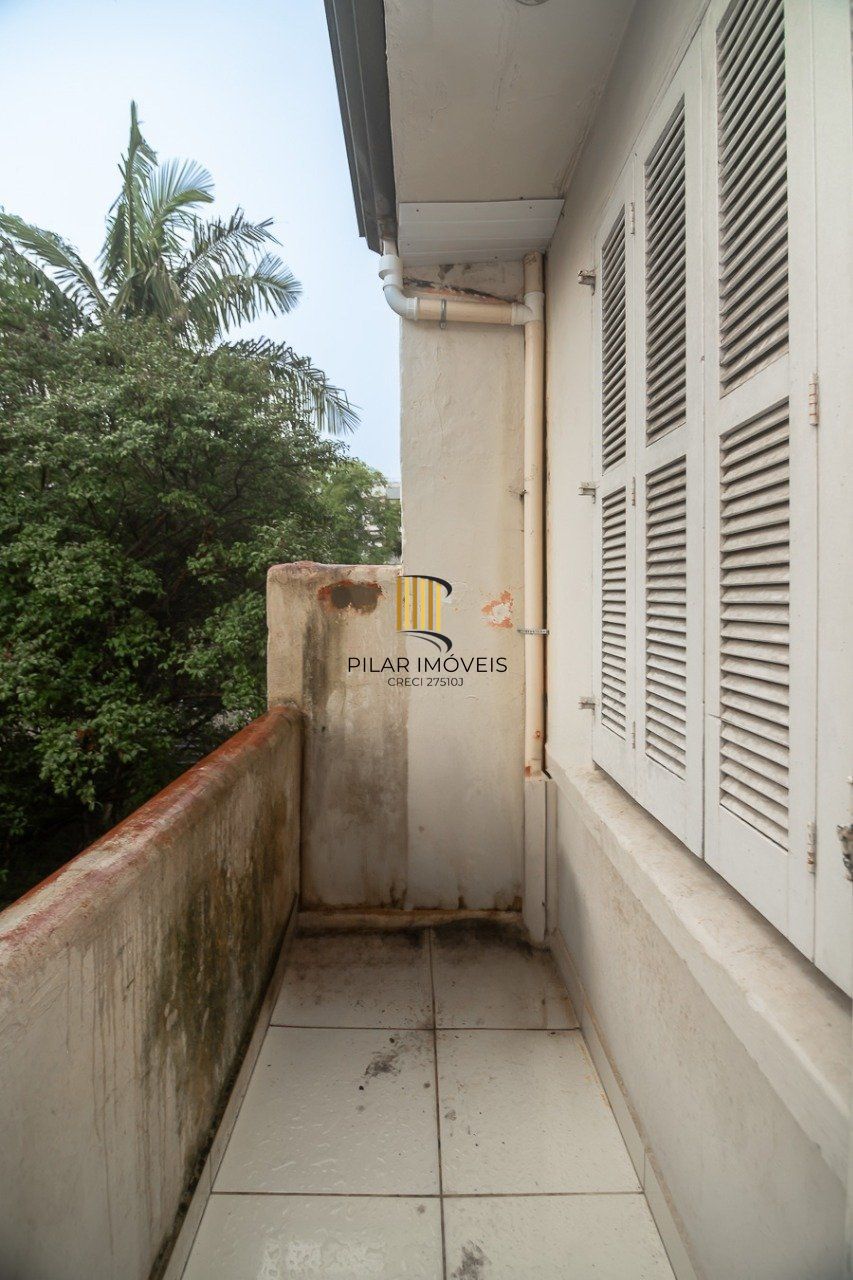 Apartamento 2 dormitórios no bairro Azenha