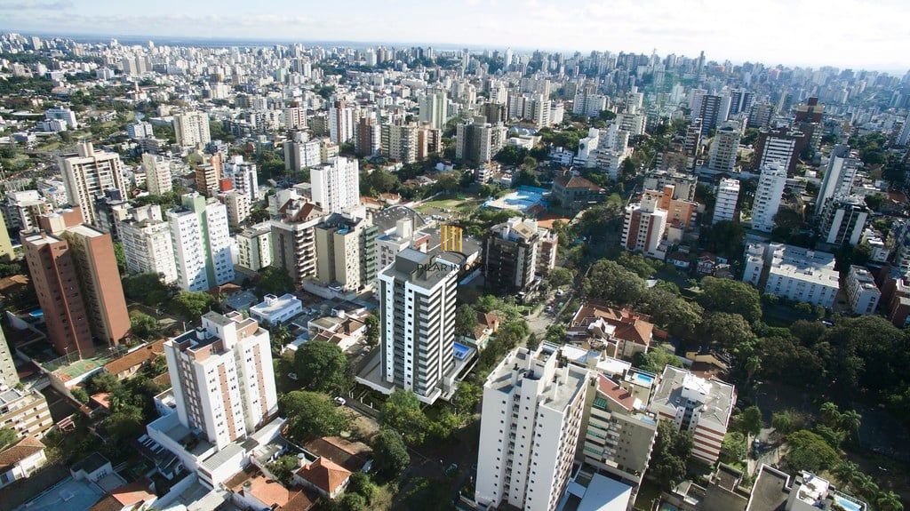 Apartamento 3 dormitórios no bairro Petrópolis