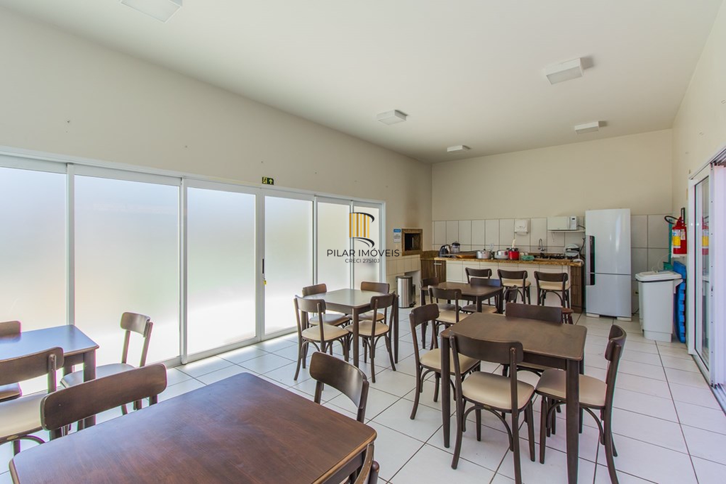 Casa de Condomínio 3 dormitórios no bairro Olaria