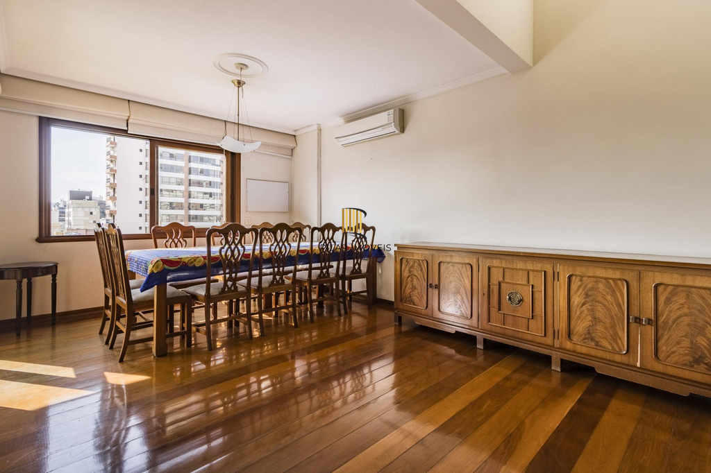 Cobertura 3 dormitórios no bairro Menino Deus