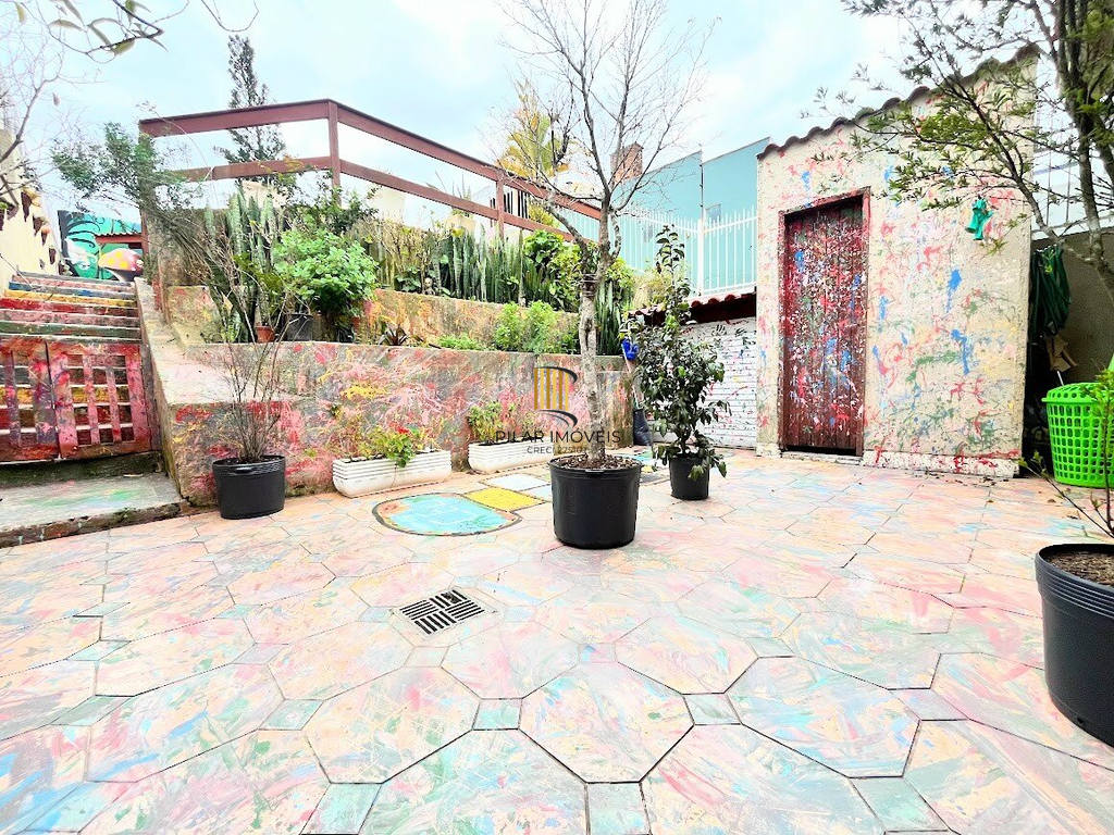 Casa 3 dormitórios no bairro Espírito Santo