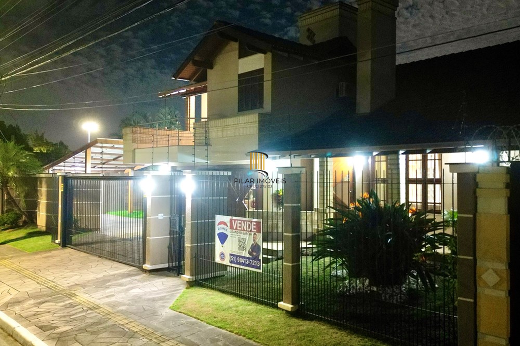 Casa 4 dormitórios no bairro Moinhos de Vento