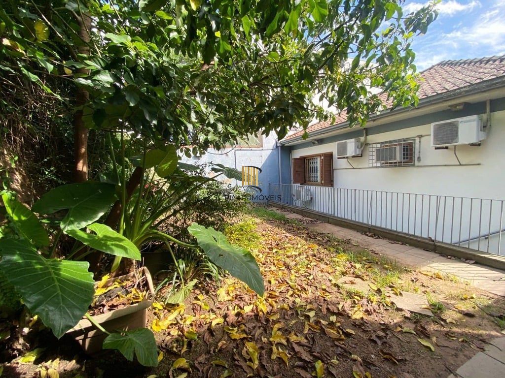 Casa 3 dormitórios no bairro Passo da Areia