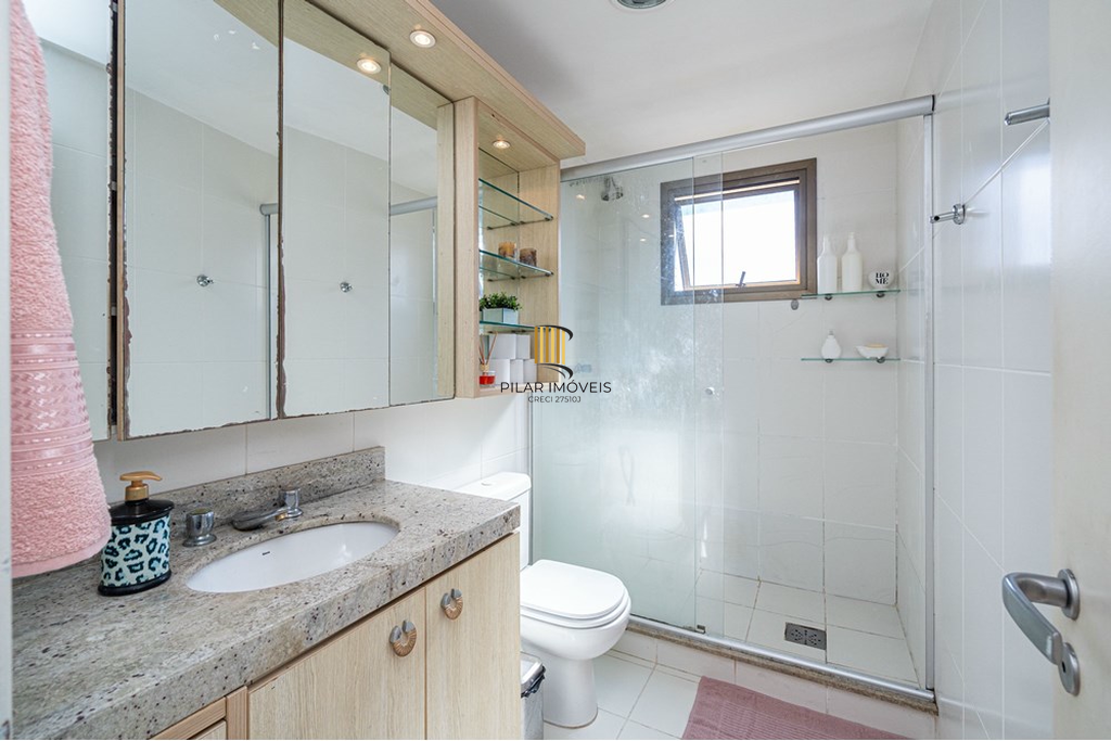 Apartamento 3 dormitórios no bairro Menino Deus