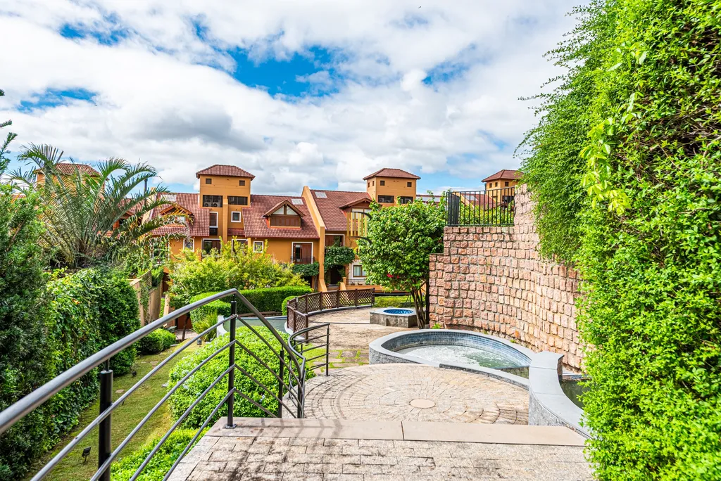 Casa de Condomínio 4 dormitórios no bairro Três Figueiras