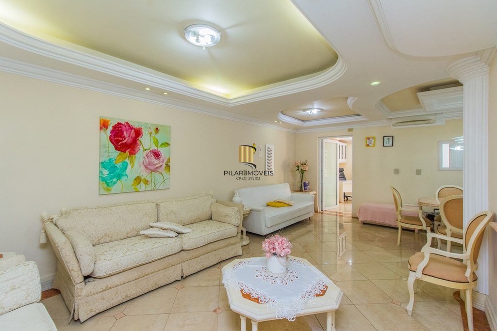 Casa 5 dormitórios no bairro Marechal Rondon