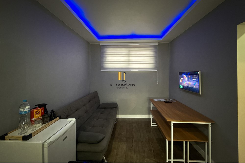 Casa 5 dormitórios no bairro Igara
