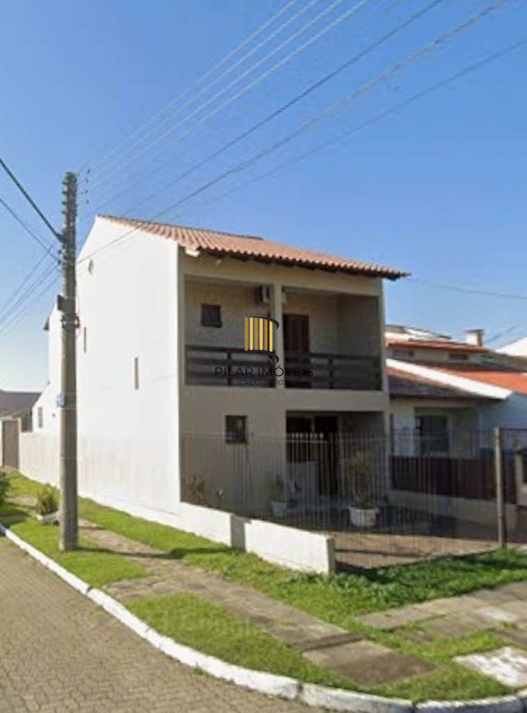 Casa 3 dormitórios no bairro Hípica