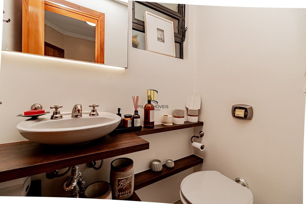 Apartamento 3 dormitórios no bairro Menino Deus