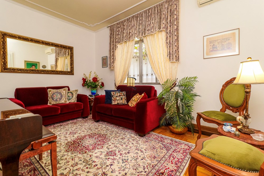 Casa 4 dormitórios no bairro Passo da Areia