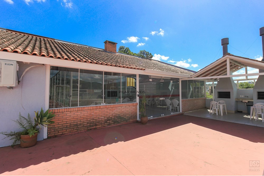 Casa de Condomínio 2 dormitórios no bairro Vila Nova