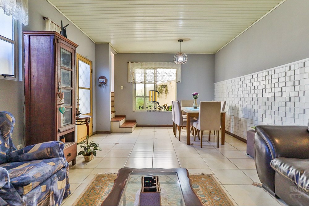 Casa 6 dormitórios no bairro Teresópolis