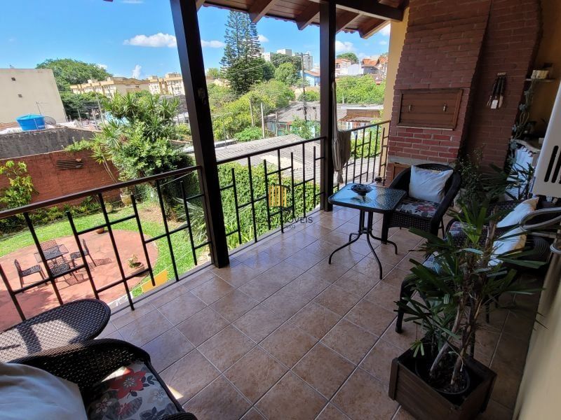 Casa 3 dormitórios no bairro Tristeza