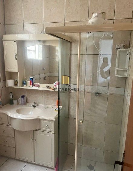 Apto de 02 dorm + dep, 02 banhos, sala, cozinha, área,  junto ao viaduto Obirici