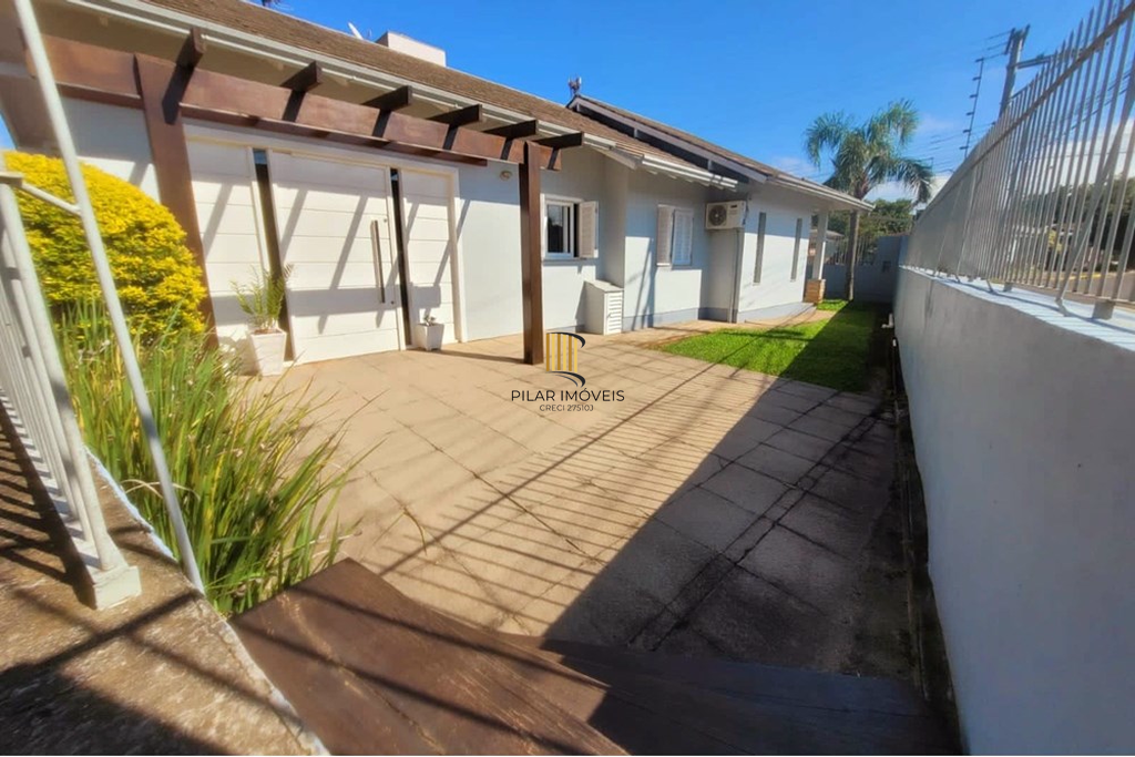 Casa 3 dormitórios no bairro Centro