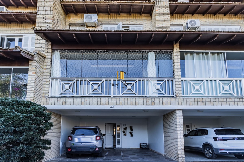 Casa de Condomínio 4 dormitórios no bairro Tristeza