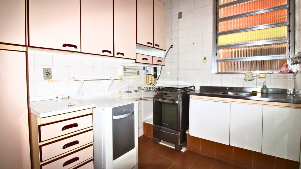 Apartamento 2 dormitórios no bairro Floresta