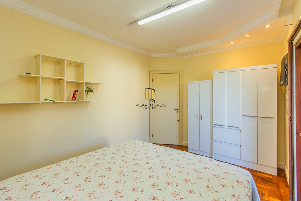 Casa 5 dormitórios no bairro Marechal Rondon
