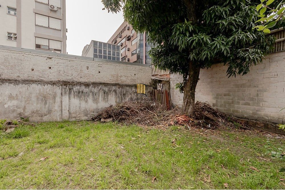 Terreno no bairro Menino Deus