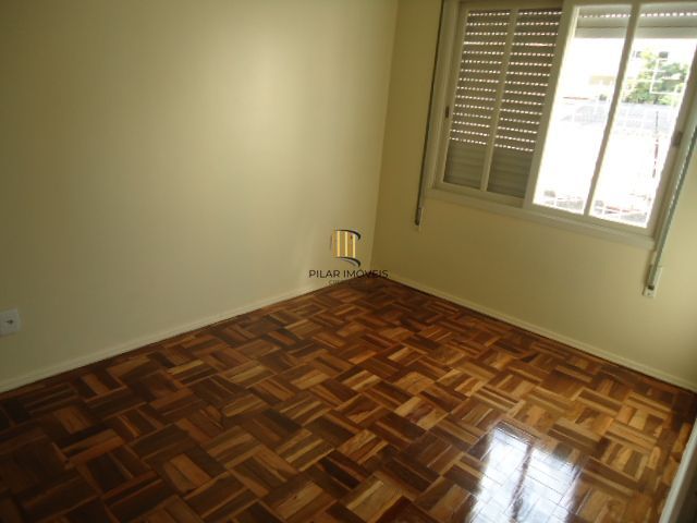 Apto de 01 dormitório, com vaga de garagem e elevador